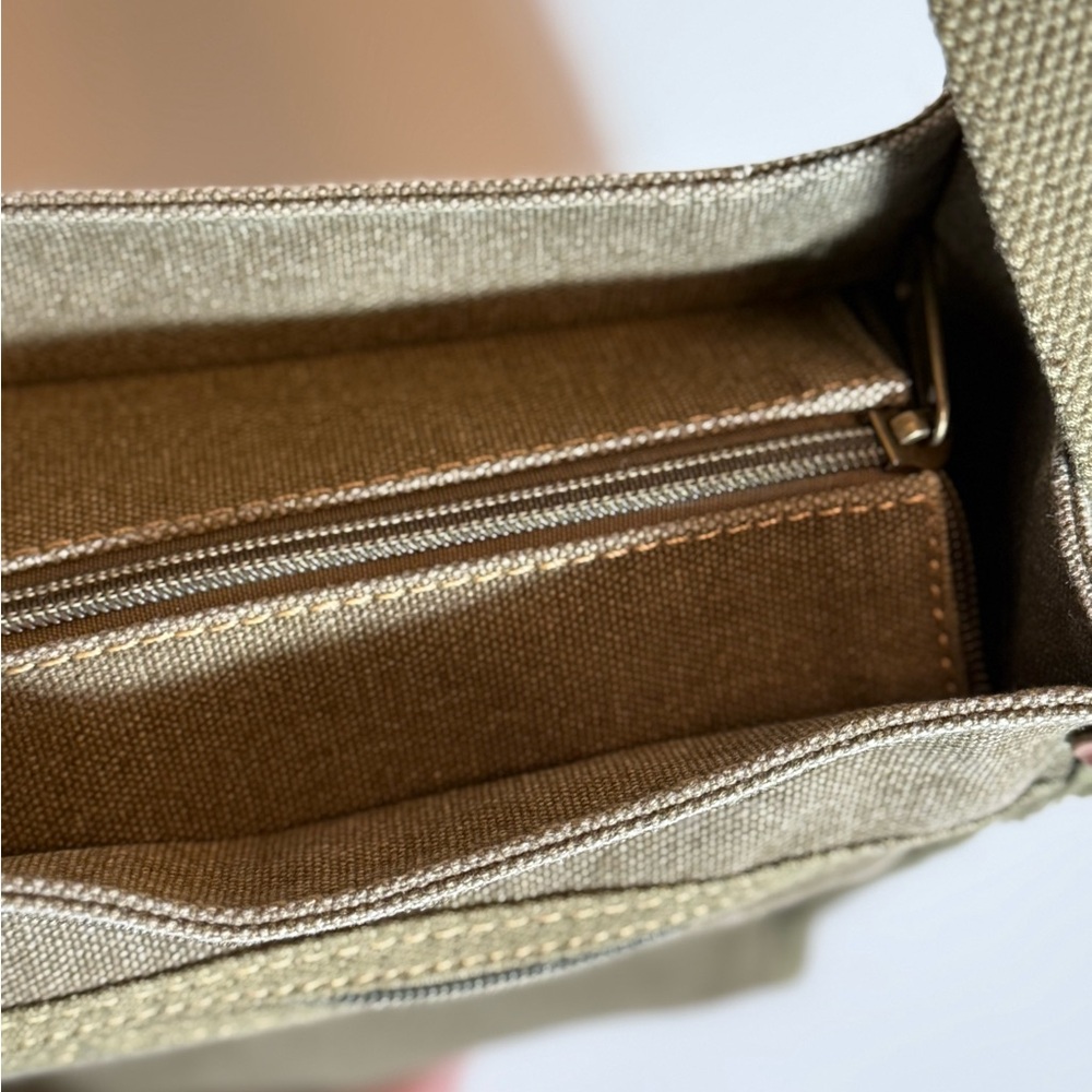Women's Cargolt Hailey Crossbody Purse Olive - Picture 10 of 14